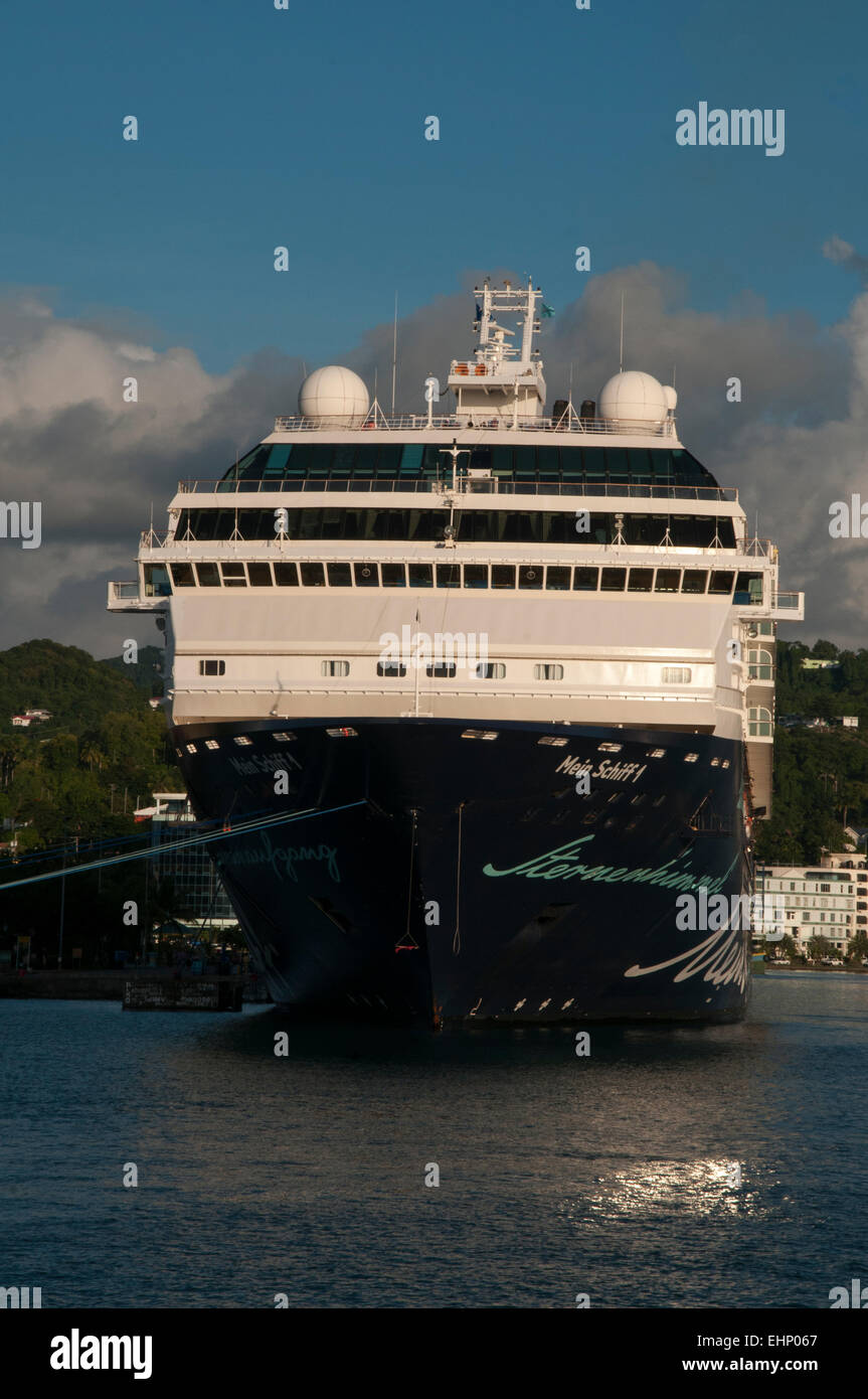 Kreuzfahrtschiff Hafen Stock Photos Kreuzfahrtschiff Hafen