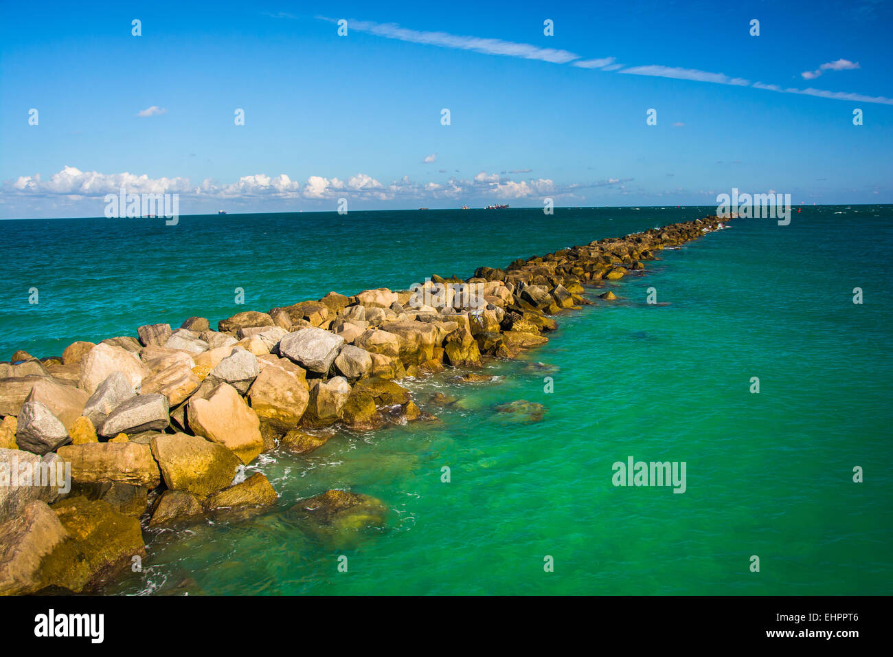 Jetty in the Atlantic Ocean in Miami Beach, Florida Stock Photo Alamy