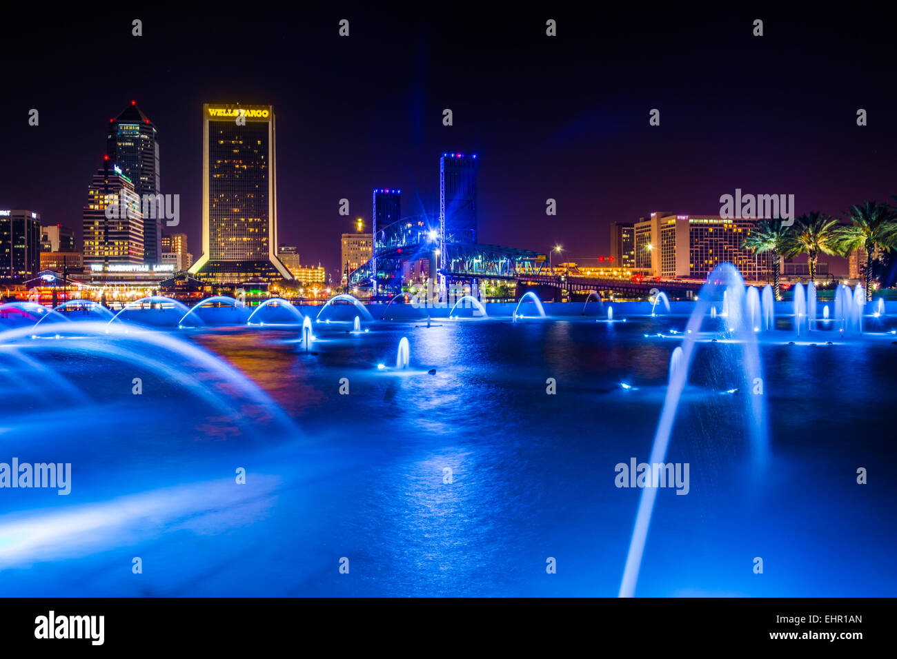 JACKSONVILLE, FLORIDA - JUNE 23: The Friendship Fountains and Jacksonville skyline at night on June 23, 2014 in Jacksonville, Fl Stock Photo