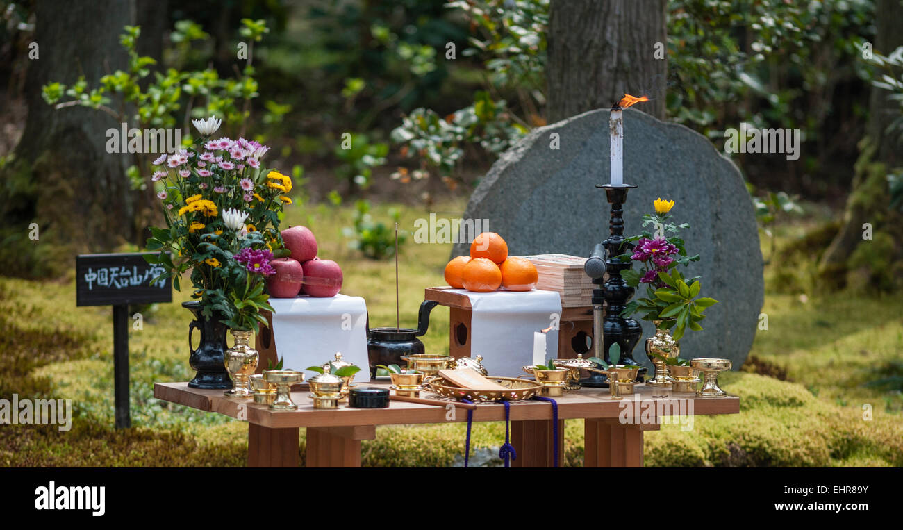 Sanzen-in Buddhist temple, Ohara, Japan. An outdoor altar ready for a spring ceremony Stock Photo
