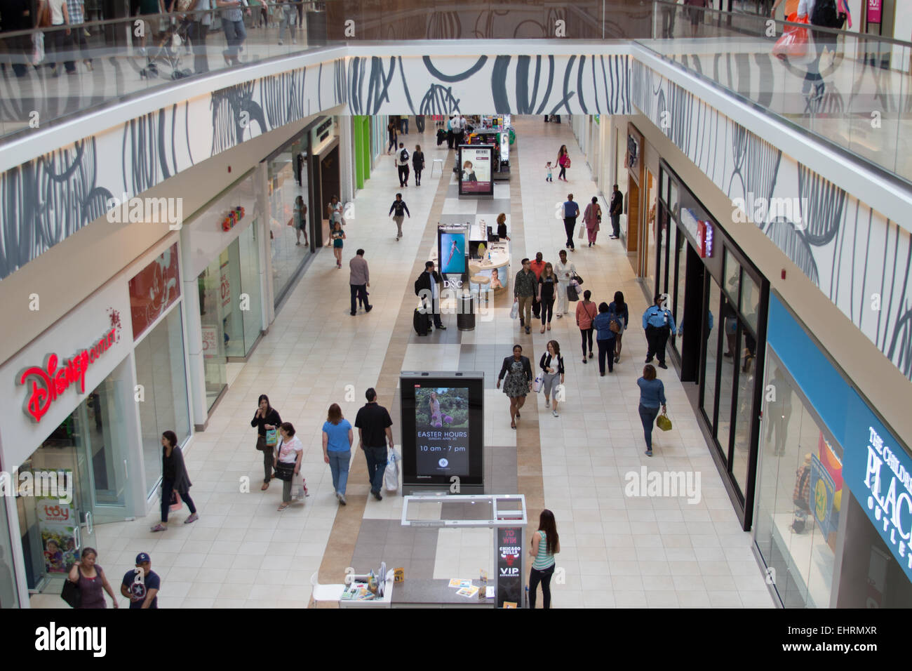 Atrium at the Fashion Outlets of Chicago mall in Rosemont, near Chicago O'Hare  airport, Illinois, USA Stock Photo - Alamy