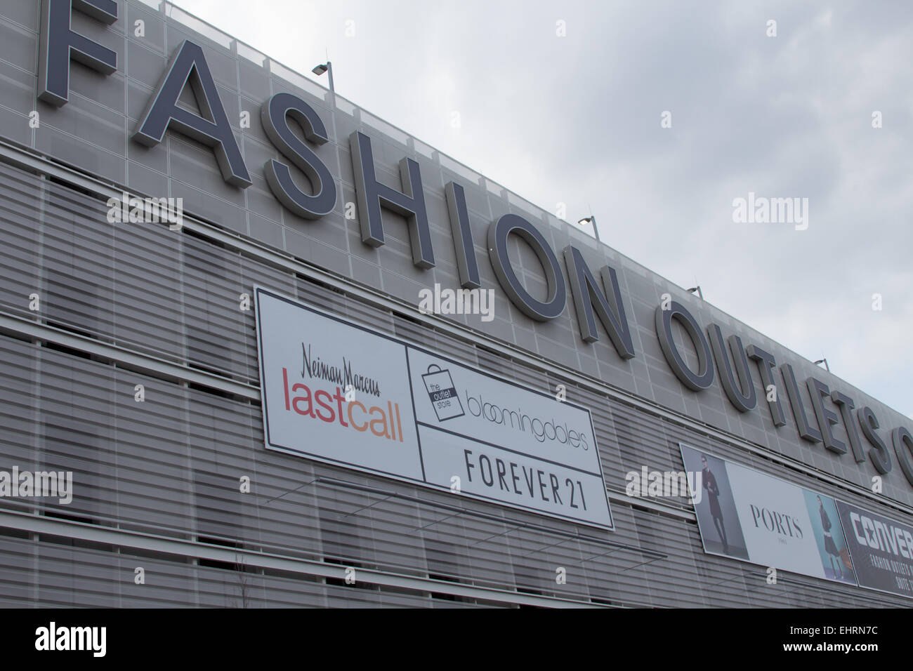 The Fashion outlet mall at Chicago O'Hare Airport, Rosemont, Illinois, USA  Stock Photo - Alamy
