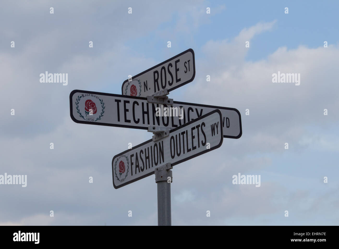 Il technology sign hires stock photography and images Alamy
