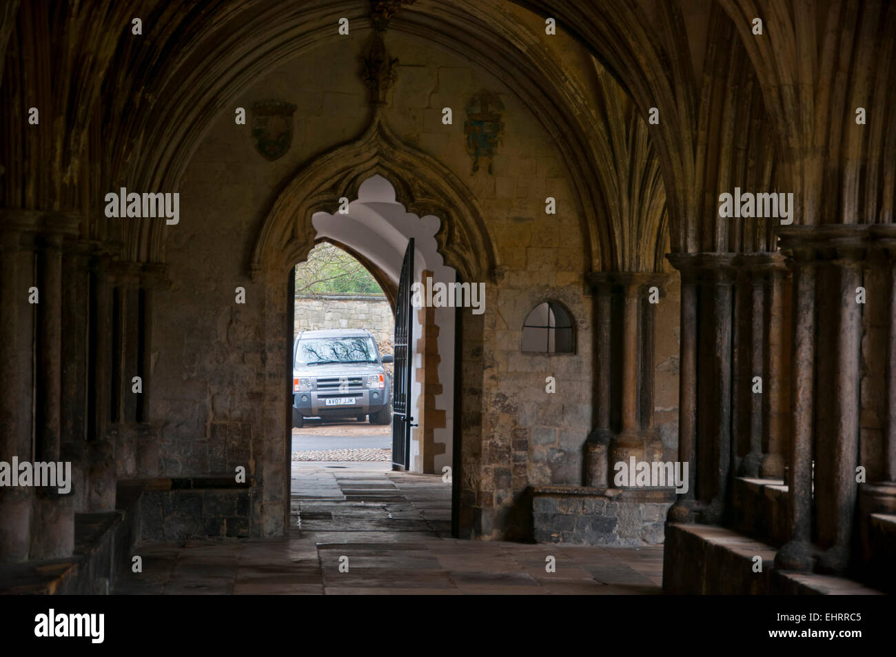 land rover discovery through door of medieval Cloister Stock Photo - Alamy