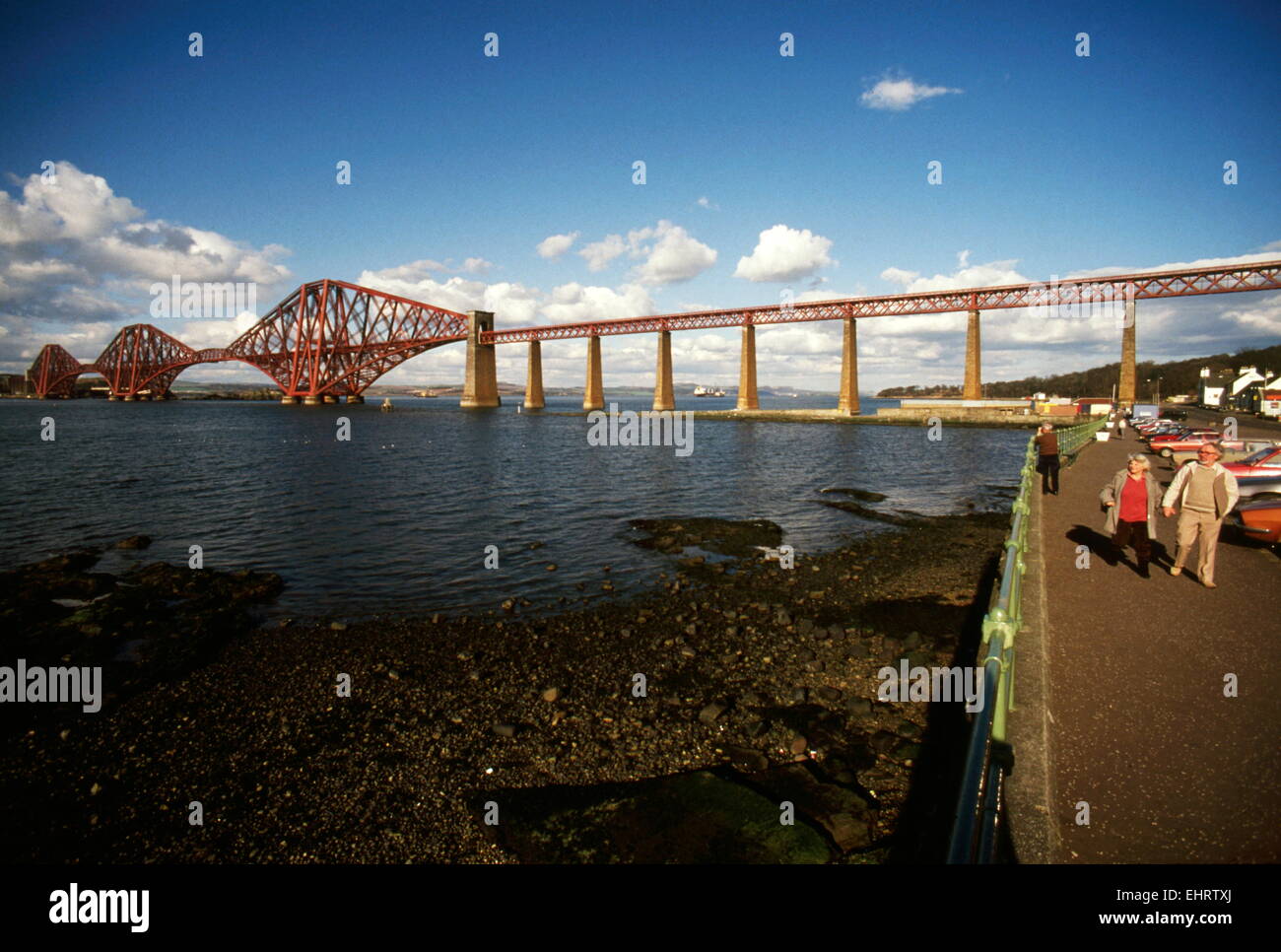 AJAXNETPHOTO. - 1988. FIRTH OF FORTH, SCOTLAND. - ESTUARY CROSSING ...