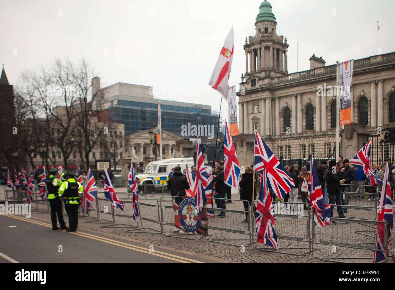Belfast UK. 17th March 2015Loyalists hold flag protest outside Belfast