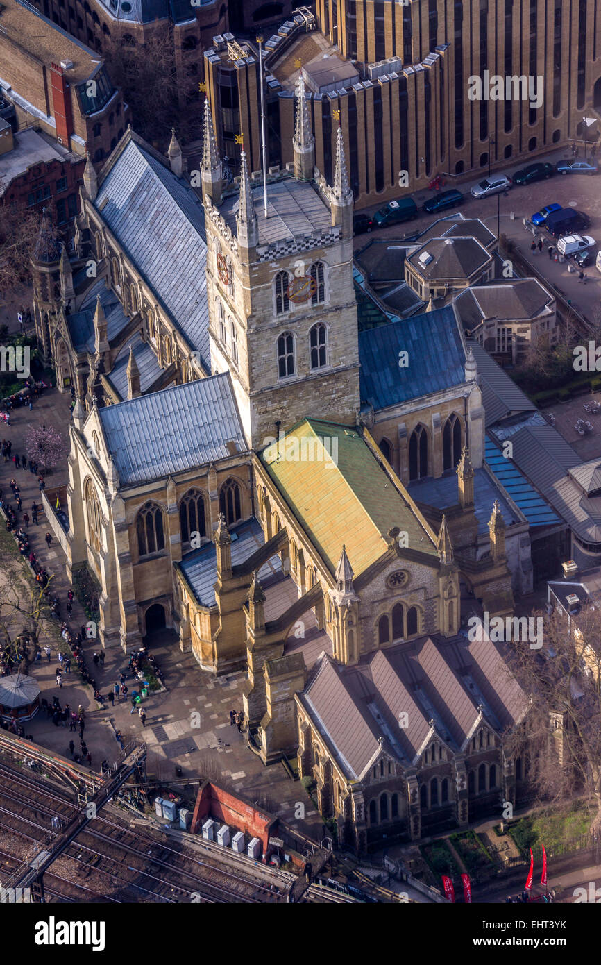 Southwark Cathedral under the shadow of the Shard on the south bank of the river Thames in London, England. Stock Photo