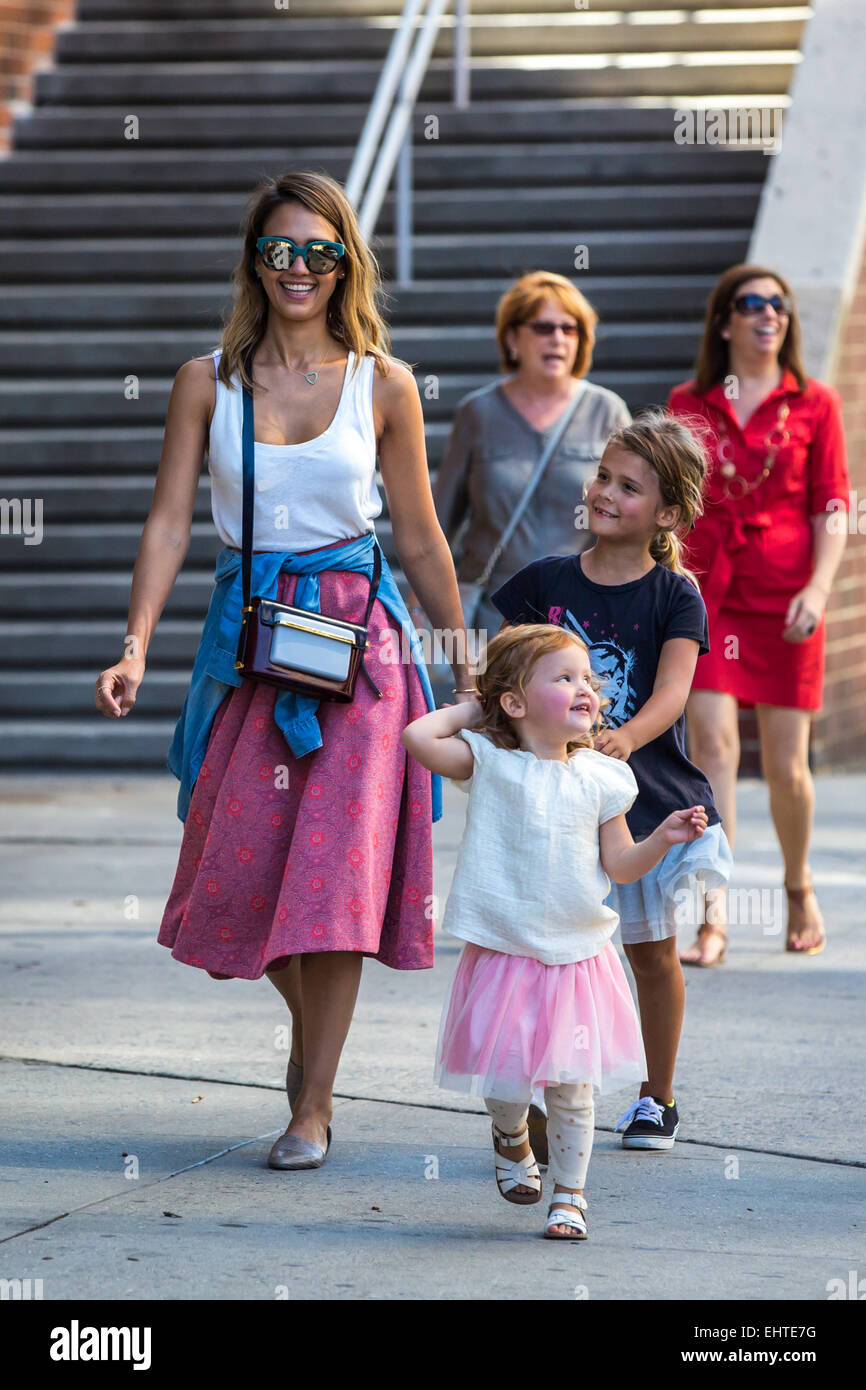Jessica Alba Was Enjoys Time With Her Daughters Haven And Honor Stock Photo Alamy 5,294,406 likes · 2,038 talking about this. https www alamy com stock photo jessica alba was enjoys time with her daughters haven and honor warren 79828660 html