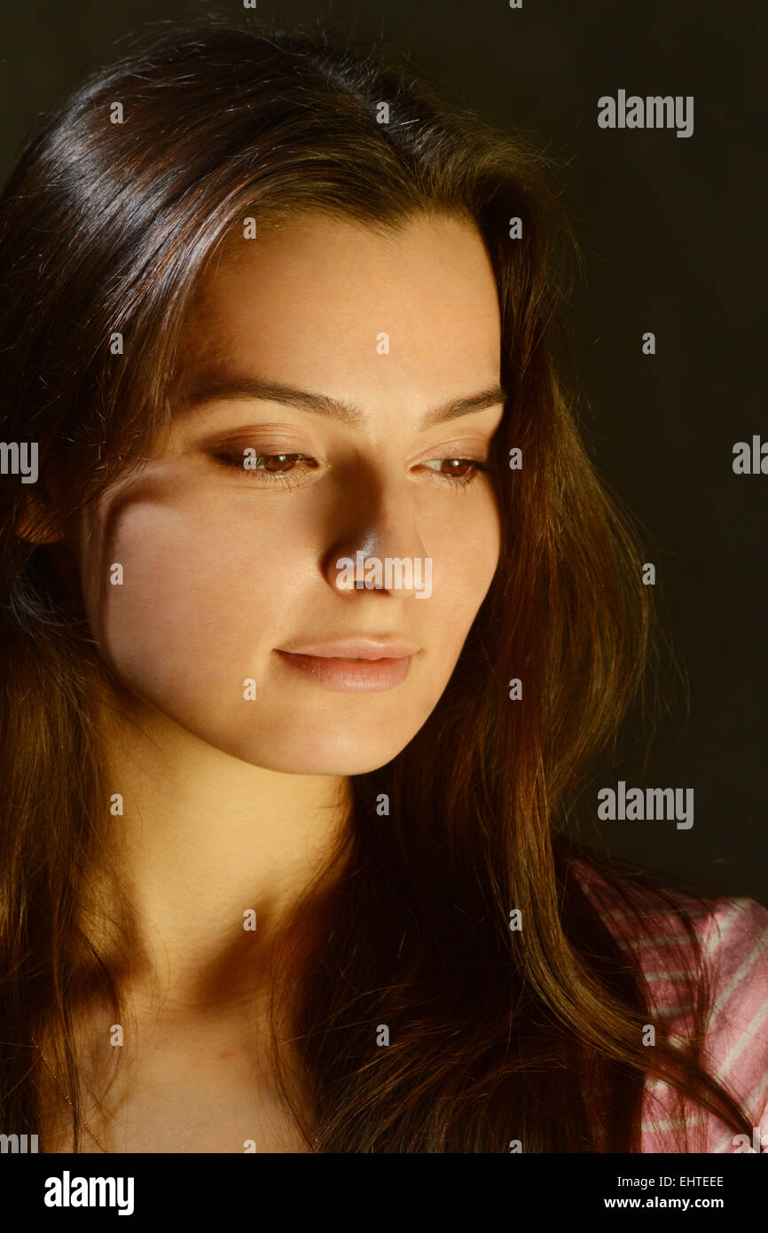 Beautiful young brunette woman Stock Photo - Alamy