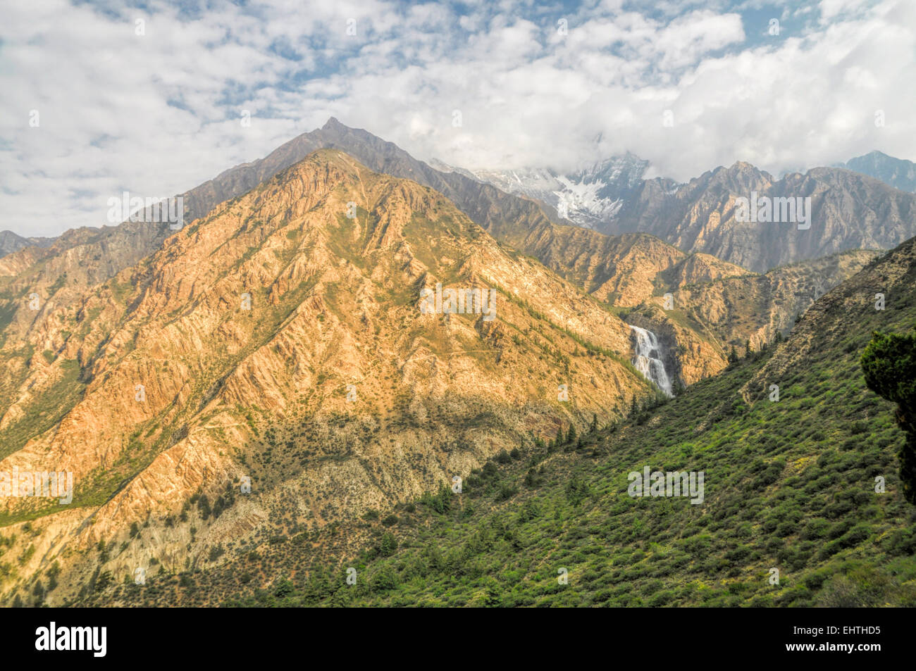 Picturesque scenery in Himalayas mountains in Nepal Stock Photo