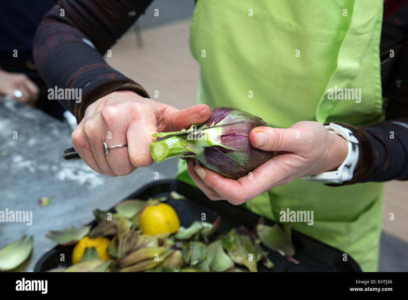 COOKING WORKSHOP IN CHARTRES (28) EURE-ET-LOIR, FRANCE Stock Photo