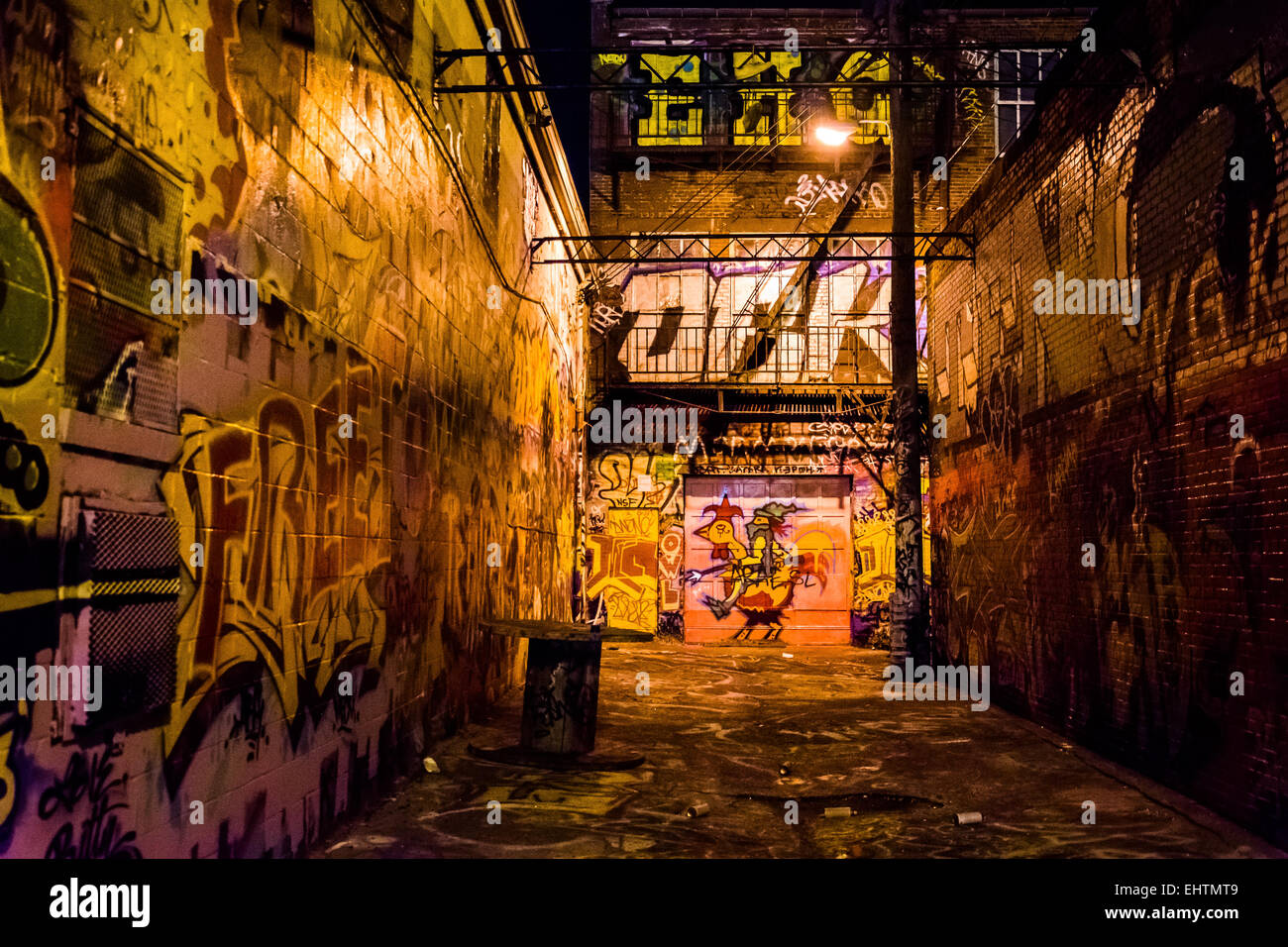 Graffiti alley street in baltimore hi-res stock photography and images ...