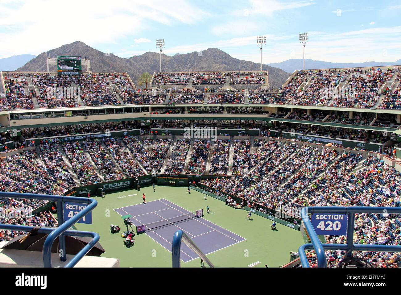 Indian Wells, California 17th March, 2015 Serena Williams defeats Sloane Stephens to a packed crowd in the Women's Singles 4th Round at the BNP Paribas Open (score 6-7 6-2 6-2). Credit: Lisa Werner/Alamy Live News Stock Photo