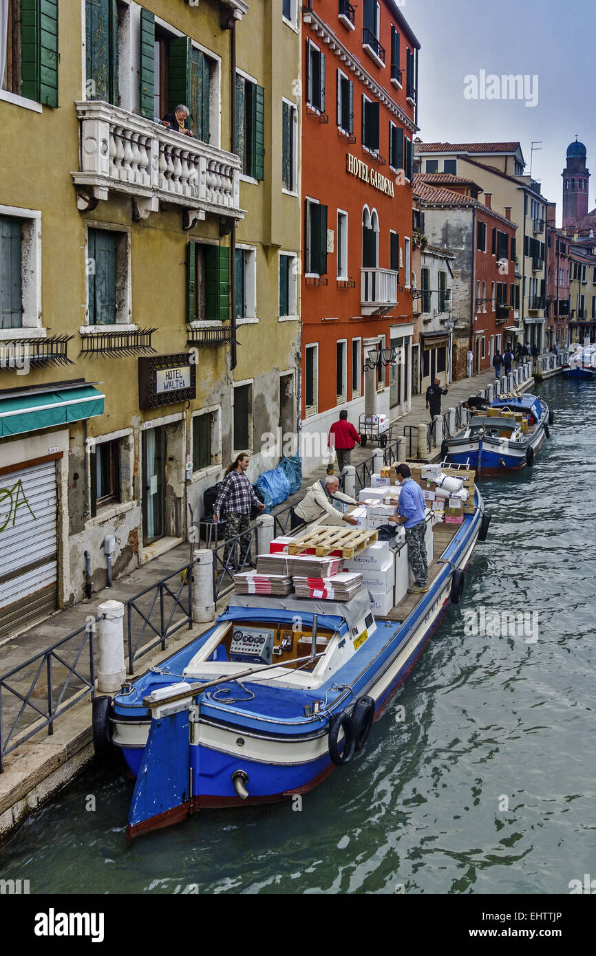 Unloading A Barge Venice Italy Stock Photo Alamy