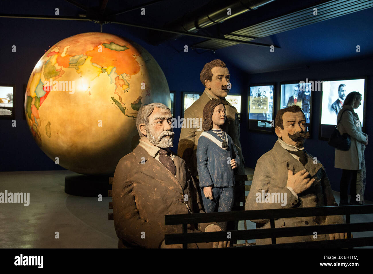 The pin and the needle hires stock photography and images Alamy