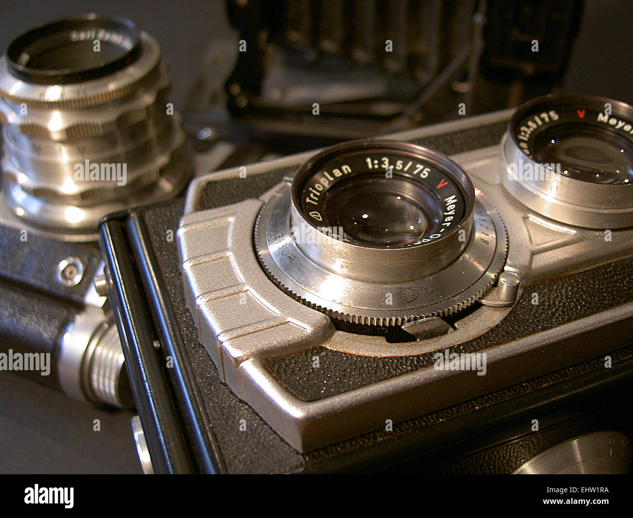 Alte fotoapparate hi-res stock photography and images - Alamy