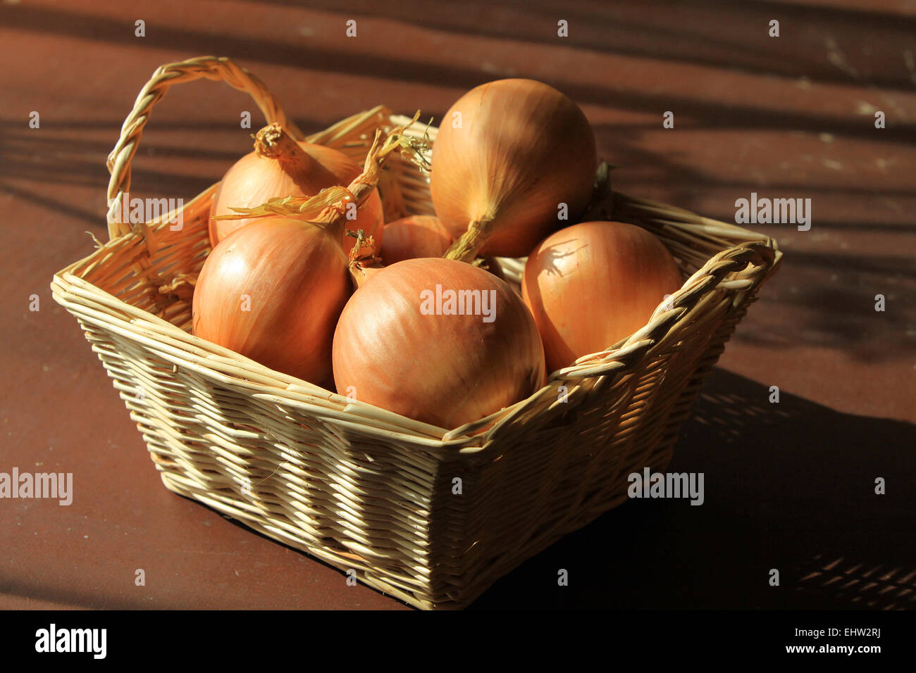 Onion peel tea hi-res stock photography and images - Alamy