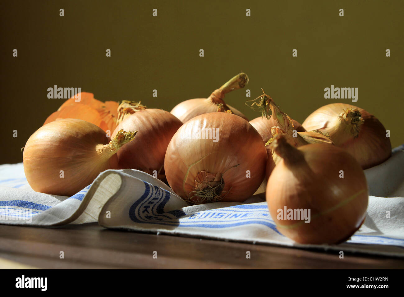 Onion peel tea hi-res stock photography and images - Alamy