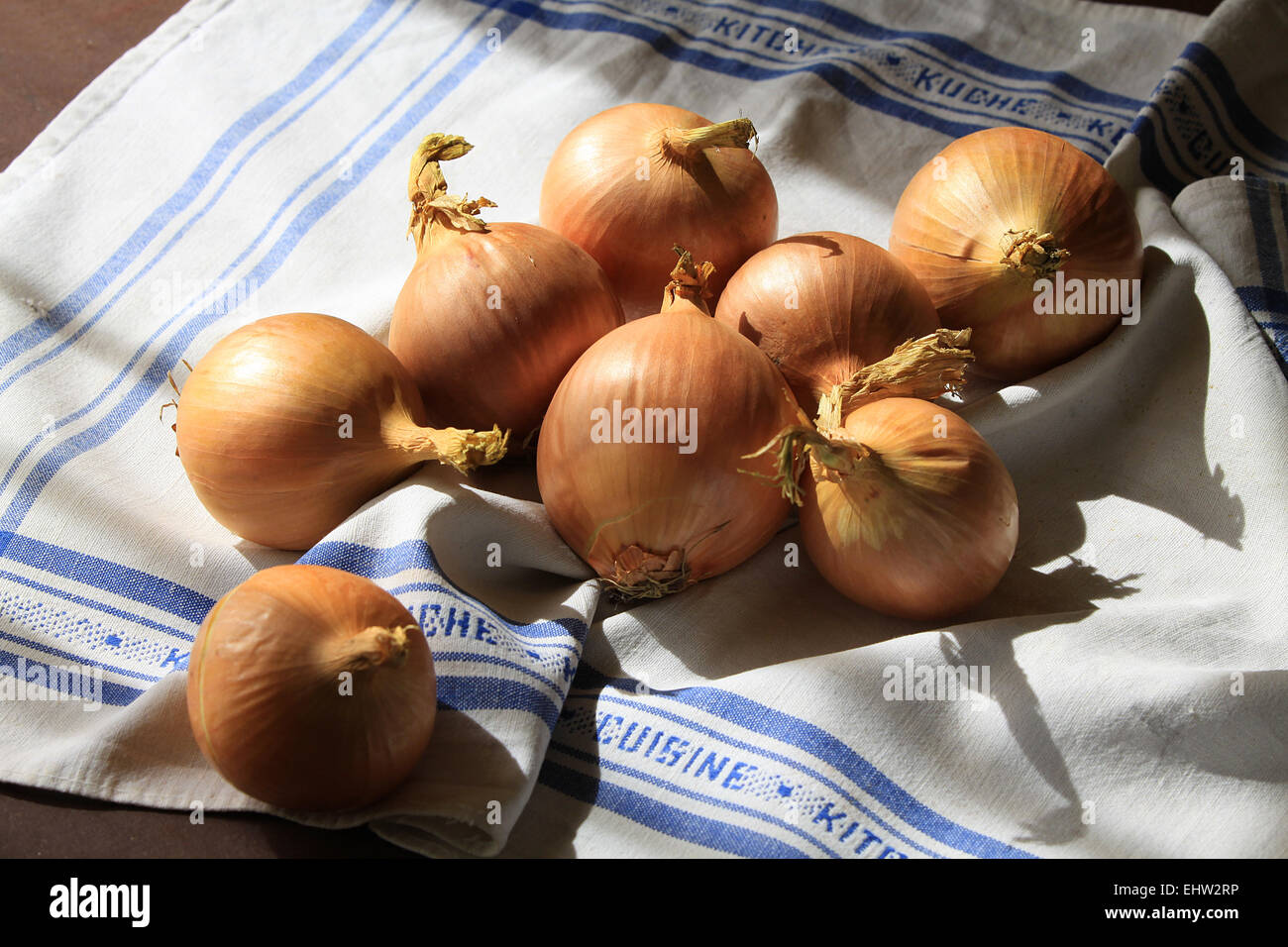Onion peel tea hi-res stock photography and images - Alamy