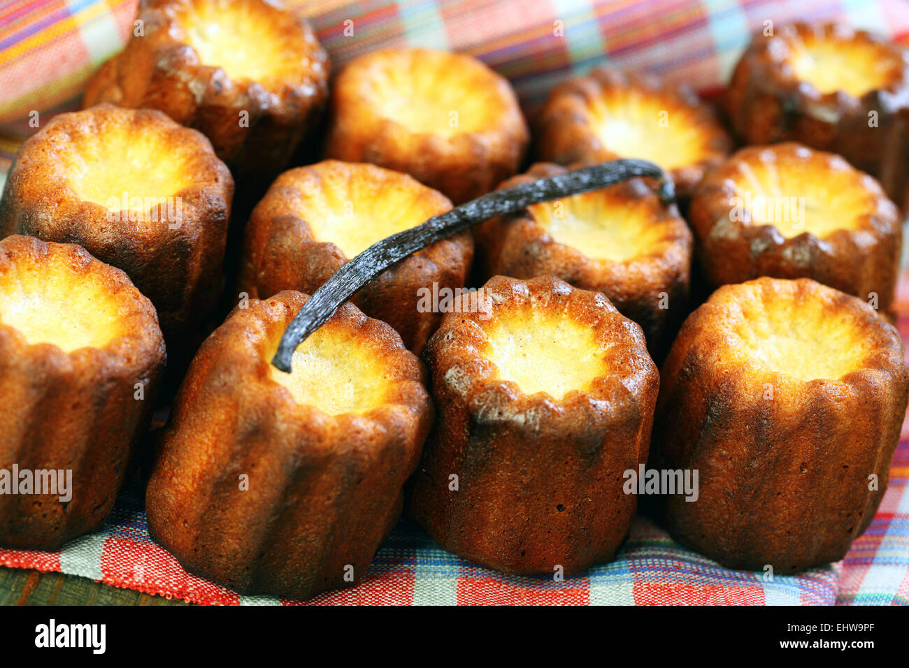 Canele pastry hi-res stock photography and images - Alamy