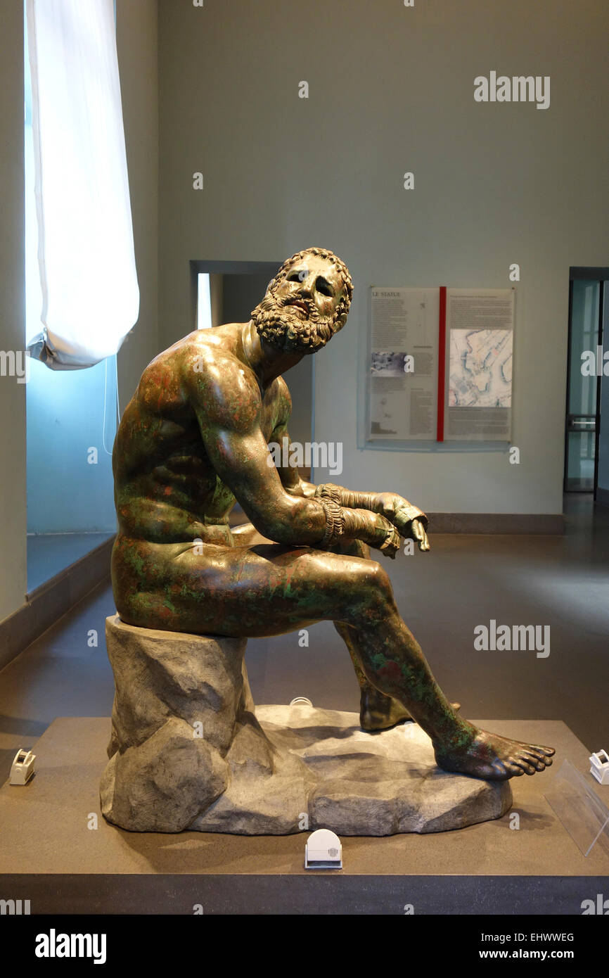 Ancient statue of Boxer Museo Nazionale Romano Palazzo Massimo alle