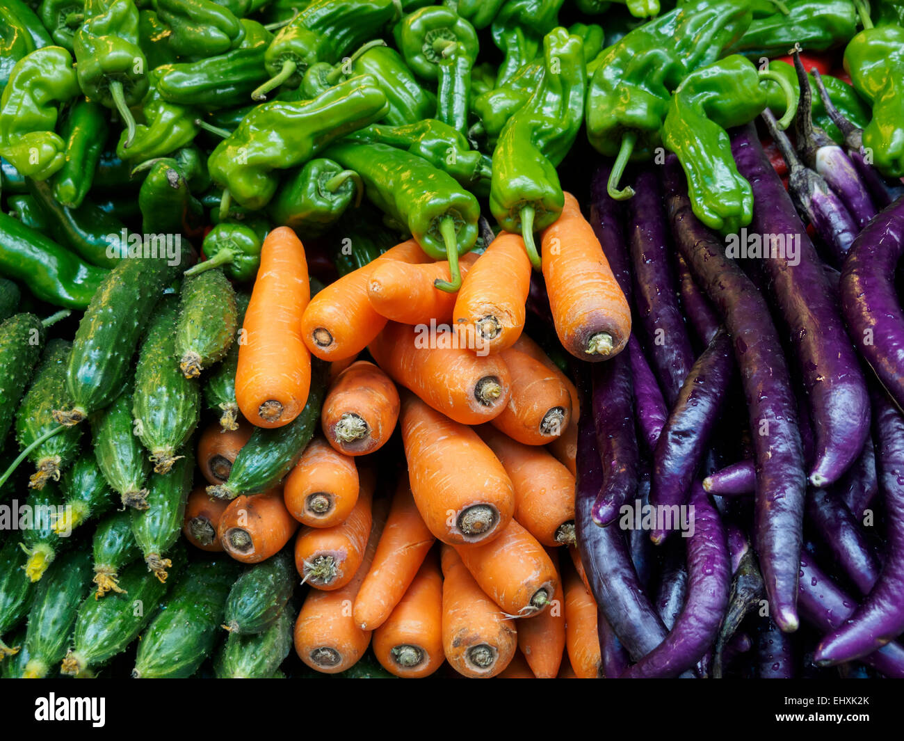 Vegetables supermarket uk hires stock photography and images Alamy