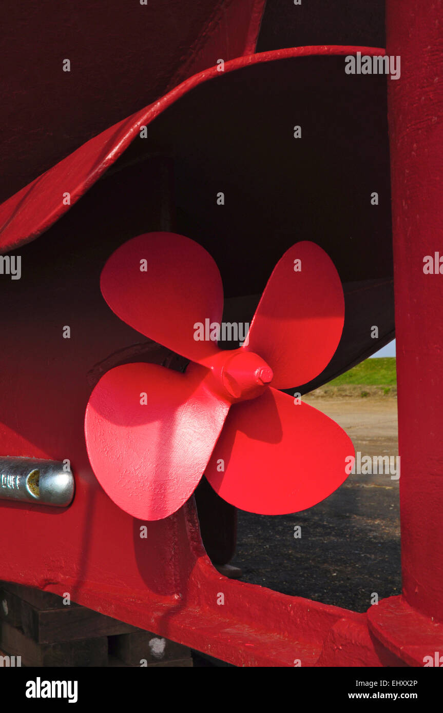 Four bladed propeller hires stock photography and images Alamy