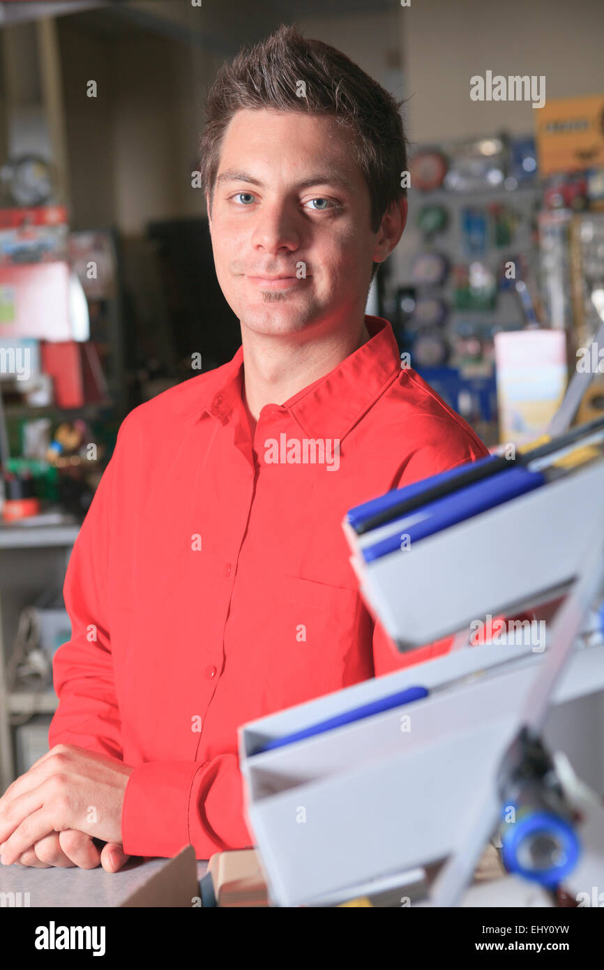 Hardware store employee Stock Photo Alamy