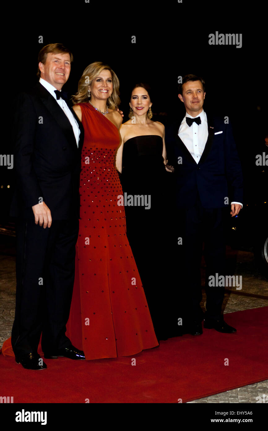 Copenhagen, Denmark. 18th March, 2015. Dutch King Willem-Alexander (left) and Queen Máxima (Second, left) are posing for photographers with Danish Crown Prince Frederik and Crown Princess Mary at the Black Diamond in Copenhagen, where the royal Dutch couple are hosting their return arrangement Credit:  OJPHOTOS/Alamy Live News Stock Photo