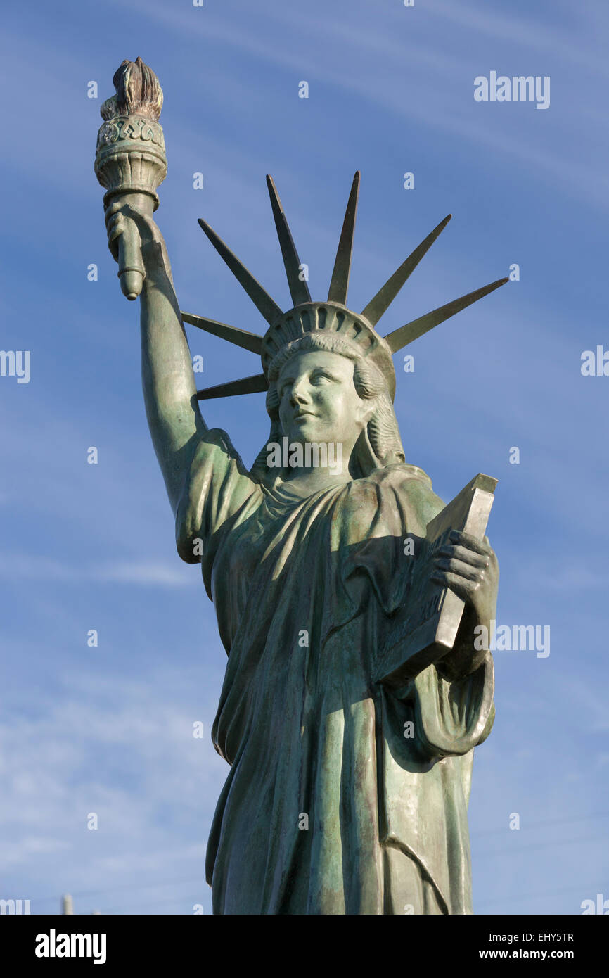 Statue of Liberty at Alki Beach Park - West Seattle, Seattle, King County, Washington,  USA Stock Photo