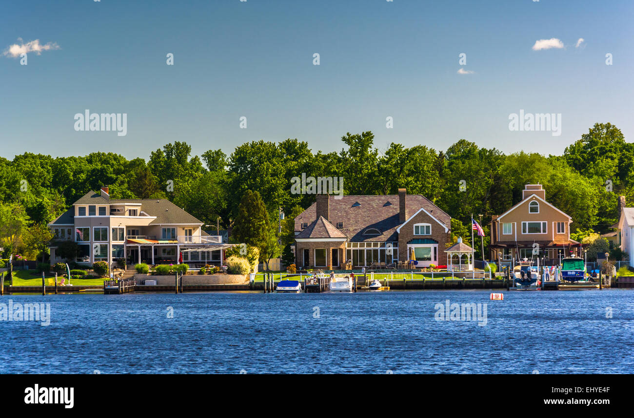 Waterfront homes in Tom's River, New Jersey Stock Photo Alamy