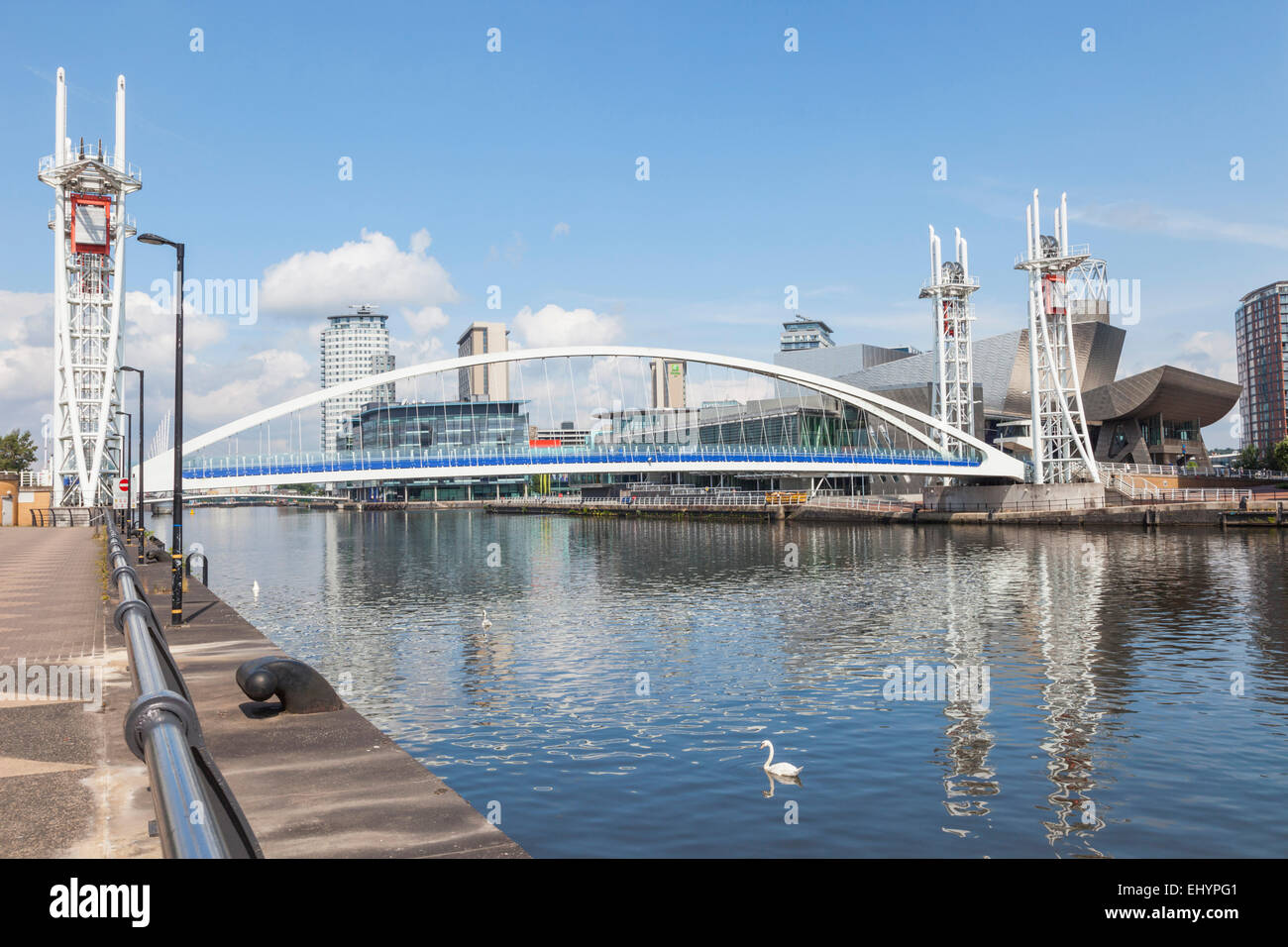 England, Manchester, city, Salford, Quays, Millenium Lift Bridge and