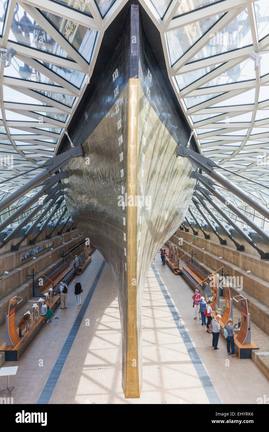 england-london-greenwich-cutty-sark-interior-view-of-ships-hull