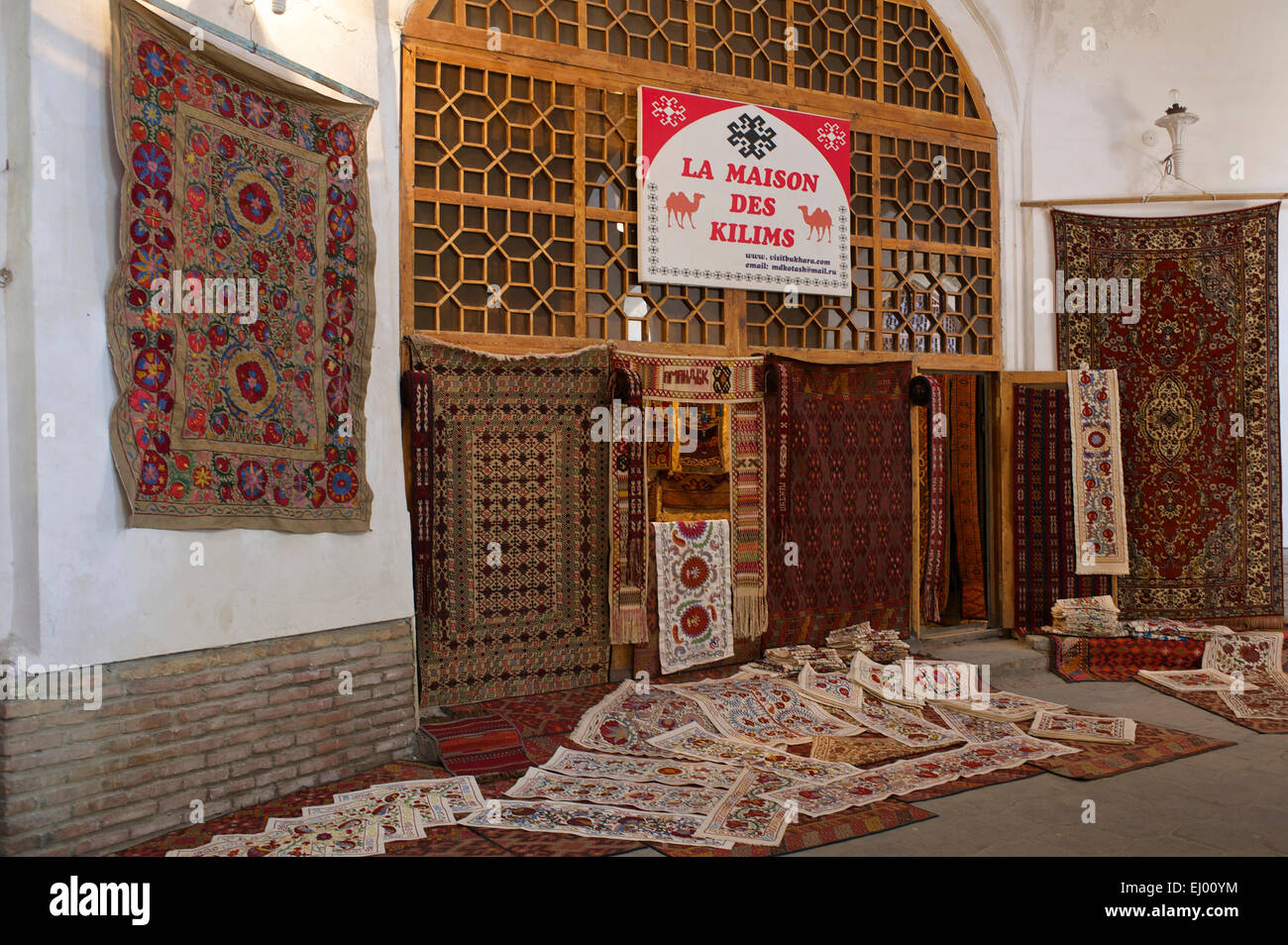 Where did the tradition go to hang the carpet on the wall Where did the tradition go to hang the carpet on the wall