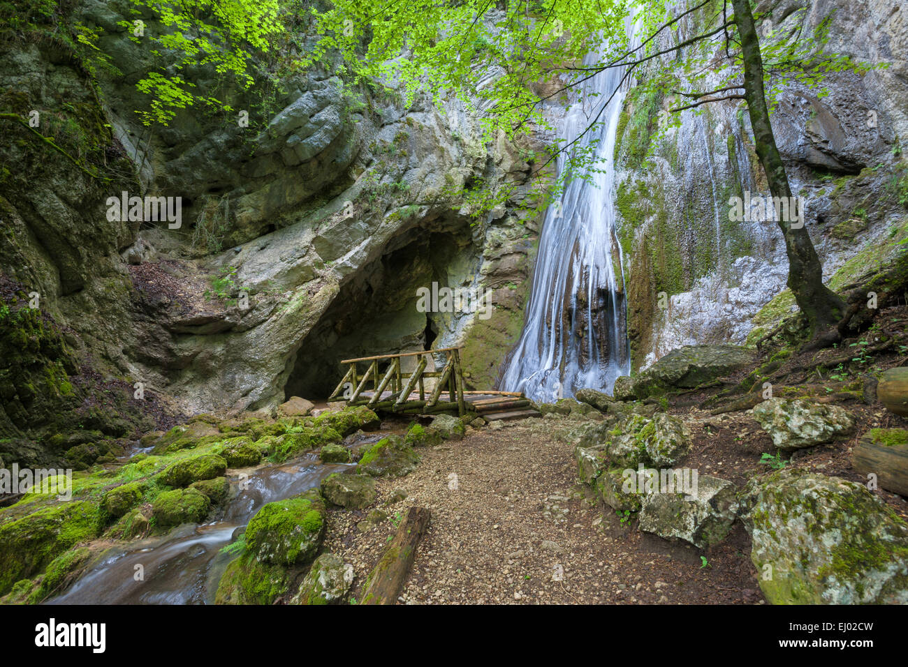 Cascade de Môtiers, Switzerland, Europe, canton Neuenburg, Neuchatel Jura, Jura, waterfall, cave, way Stock Photo
