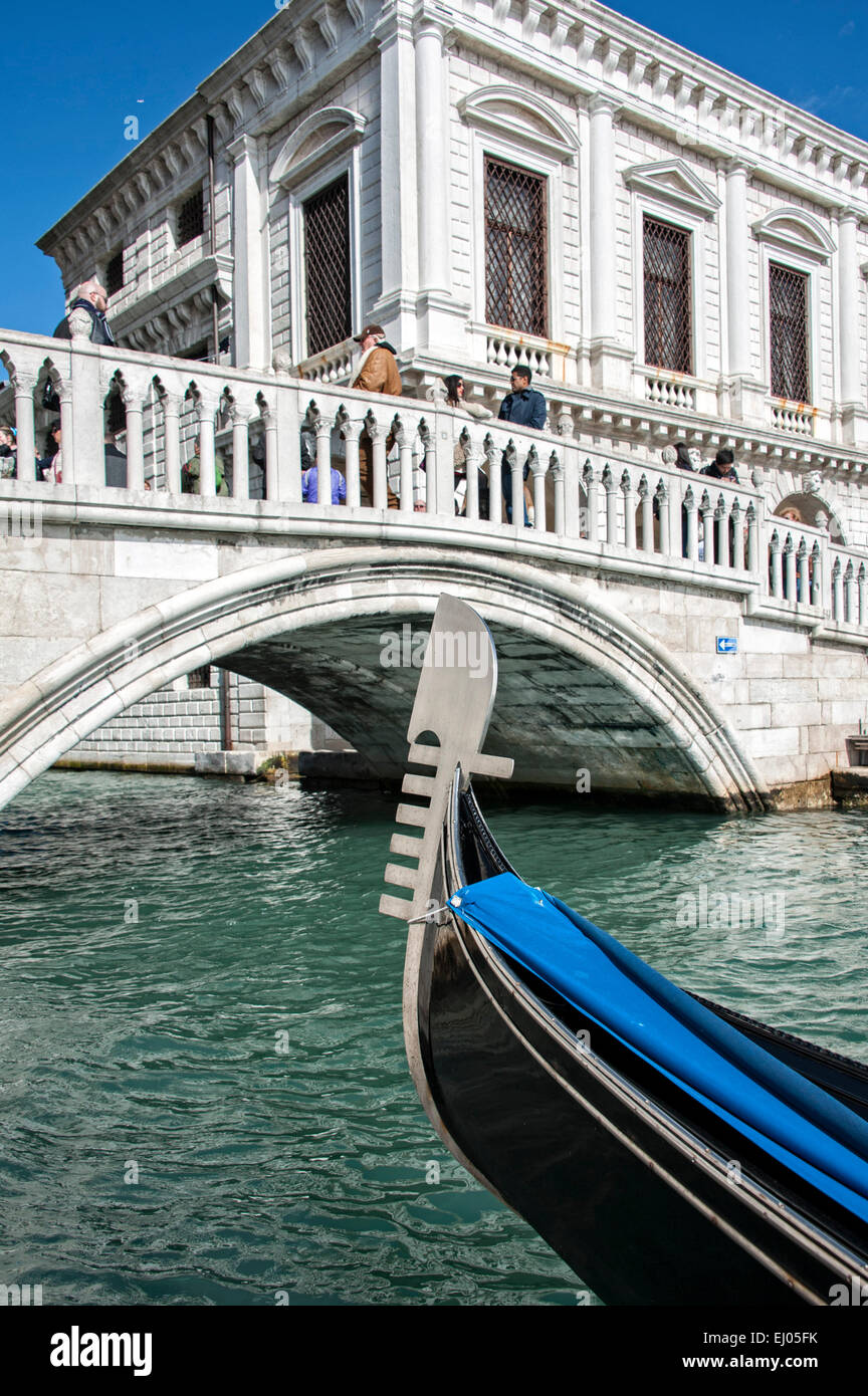 Prow of a gondola in venice hi-res stock photography and images - Alamy