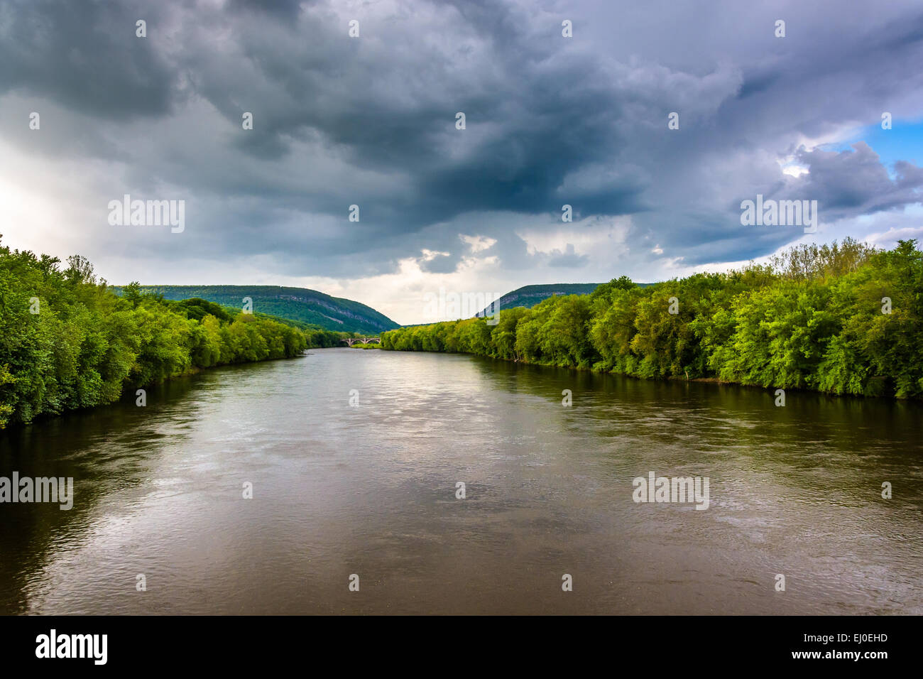 The Delaware River seen from from a pedestrian bridge in Portland, Pennsylvania. Stock Photo