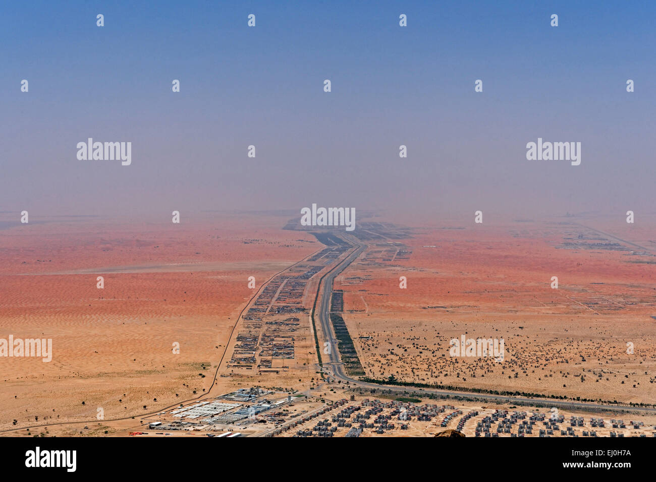 Asia United Arab Emirates Uae Abu Dhabi Al Ain Jebel Hafeet Hotel Mercure Grand Building Construction Hotel Tourism T Stock Photo Alamy