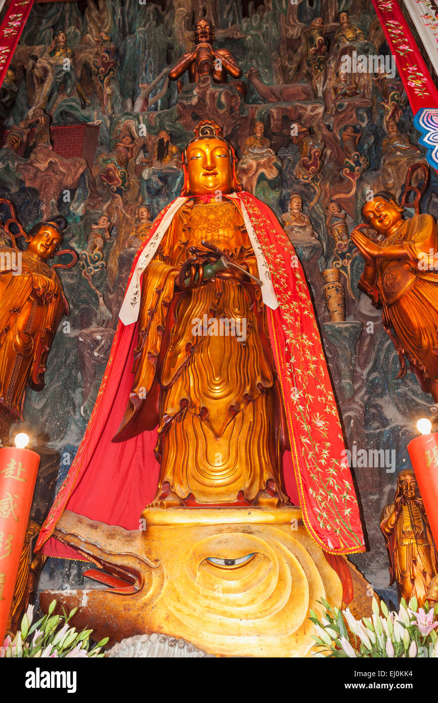 China, Shanghai, Jade Buddha Temple, Statue of Guanyin in The Great