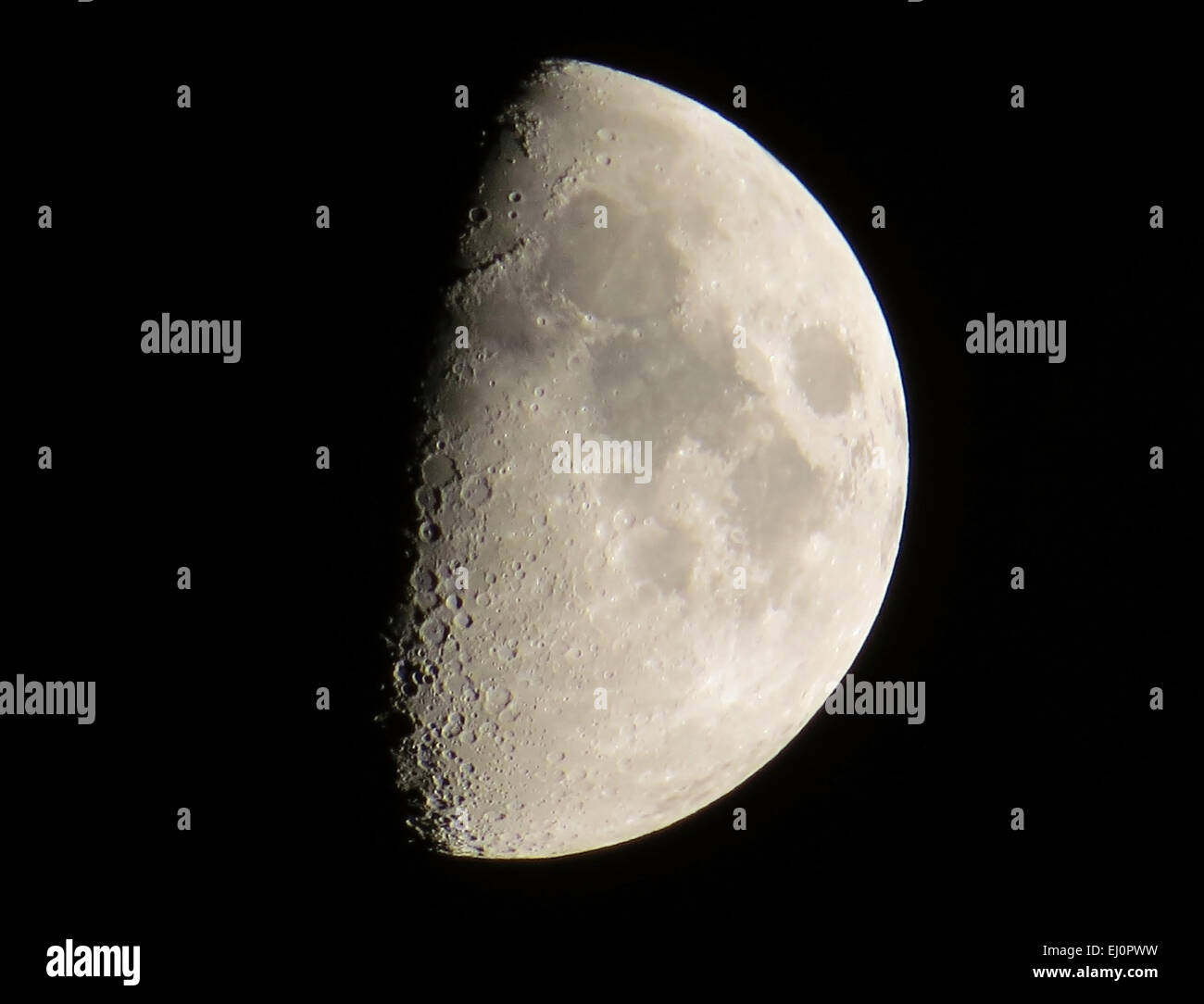 moon, half, semi, side, illuminated, black, night, sky, craters, lunar, dark, night-time, light, contrast, evening, surface, semi Stock Photo - Alamy moon, half, semi, side, illuminated, black, night, sky, craters, lunar, dark, night-time, light, contrast, evening, surface, semi Stock Photo - Alamy