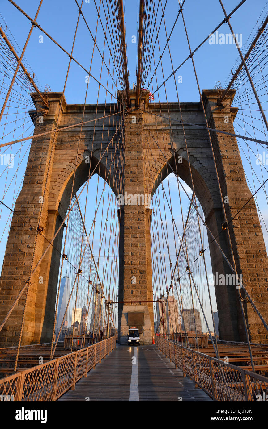 USA, United States, America, New York, Brooklyn Bridge, bridge, span, vertical Stock Photo