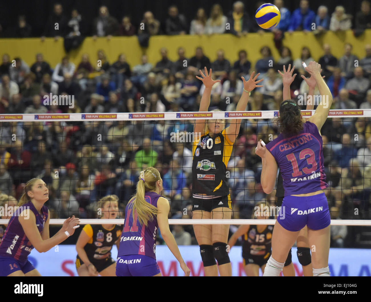 Switzerland, Basel, sports, no model-release, volleyball, competition, net, ladies, Zerechie Odintsovo, Partizan Vizura Beograd, Stock Photo