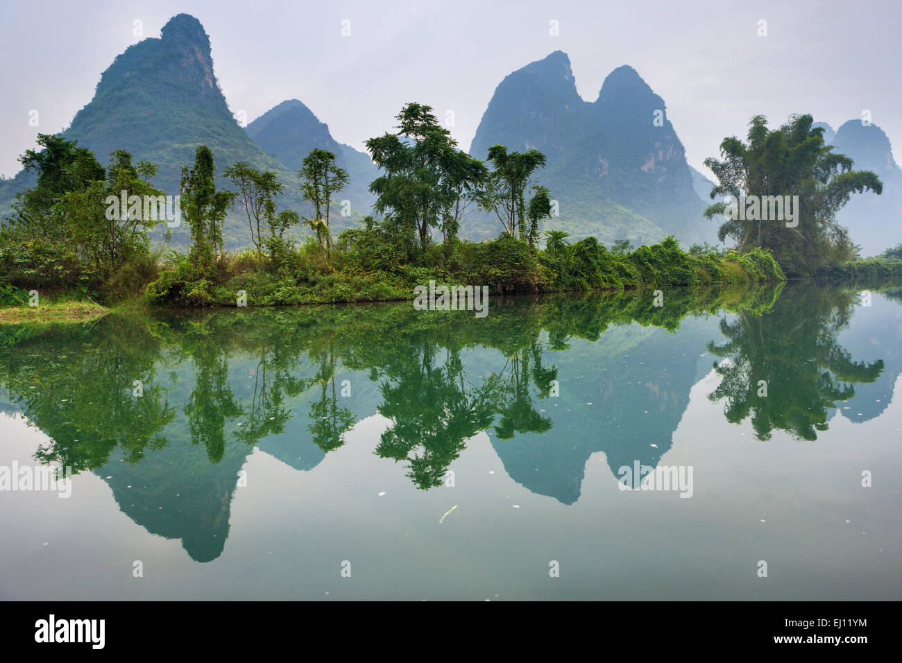 Yulong River, China, Asia, region, Guangxi, river, flow, mountains, karst, scenery, reflection Stock Photo