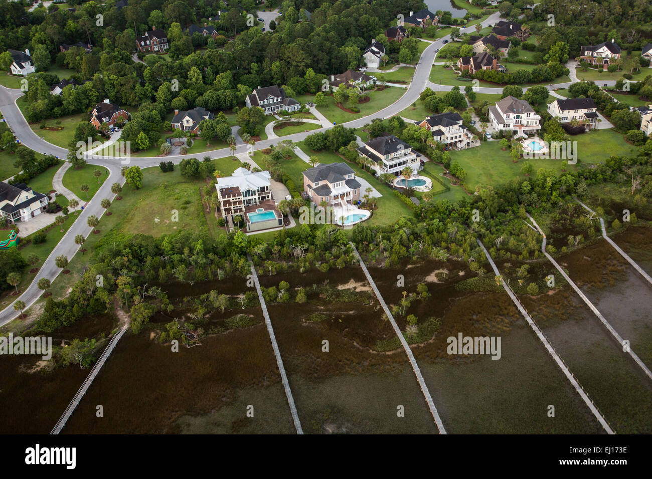 Aerial view of estate homes along Molasses Creek in Mt Pleasant, SC