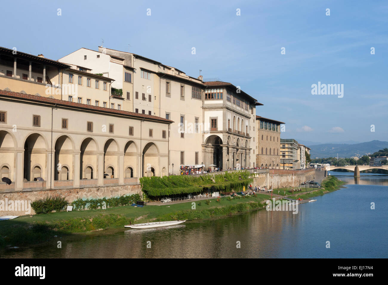 Arno river flowing through Florence next to the Uffizi gallery in Tuscany, Italy Stock Photo