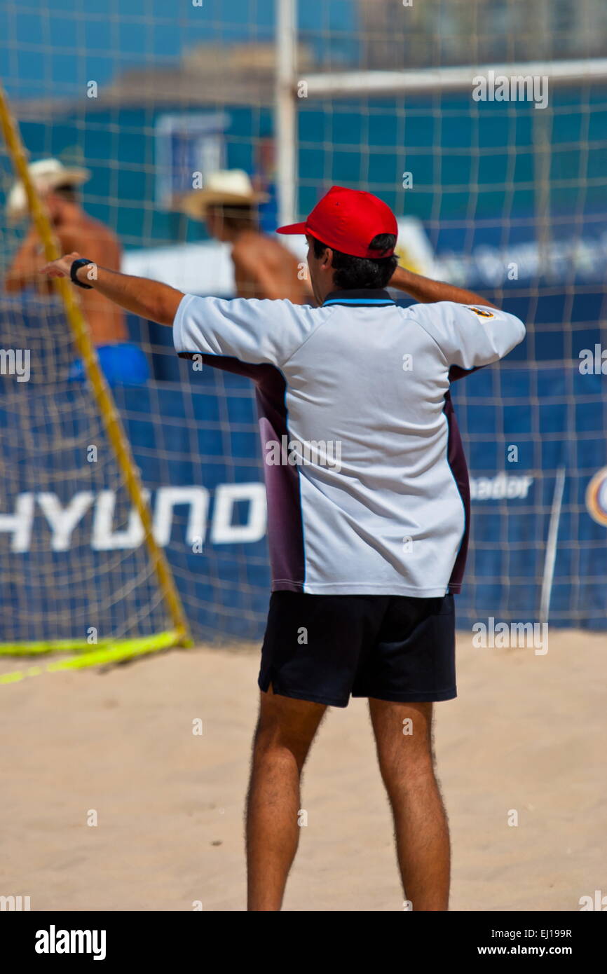 CADIZ, SPAIN - JUL 22: Unknow referee, refereeing a match of the Spanish Championship of Beach Soccer on Jul 22, 2006 on the beach of La Victoria in Cadiz, Spain Stock Photo