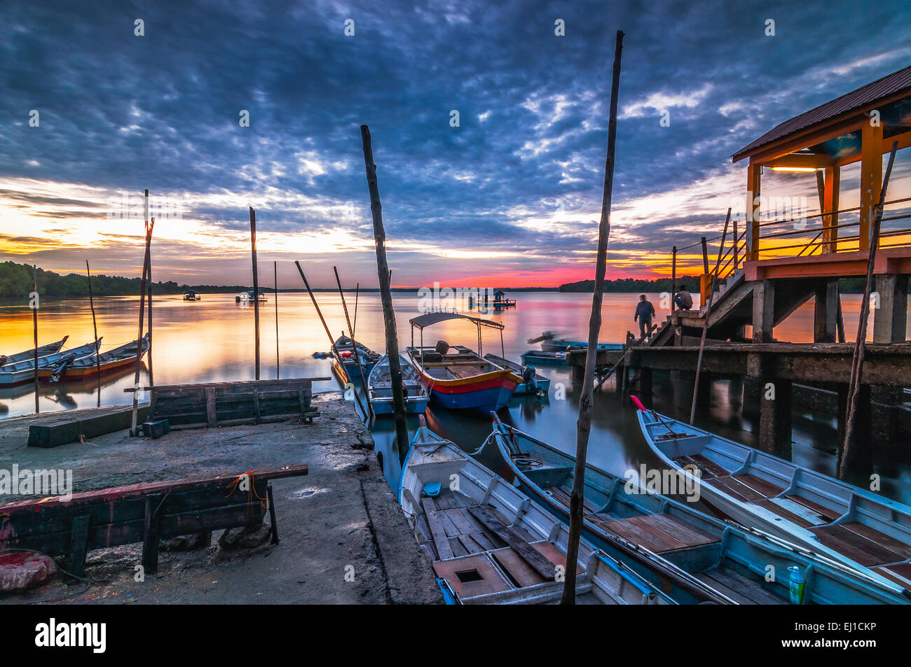 Fisherman jetty hi-res stock photography and images - Alamy
