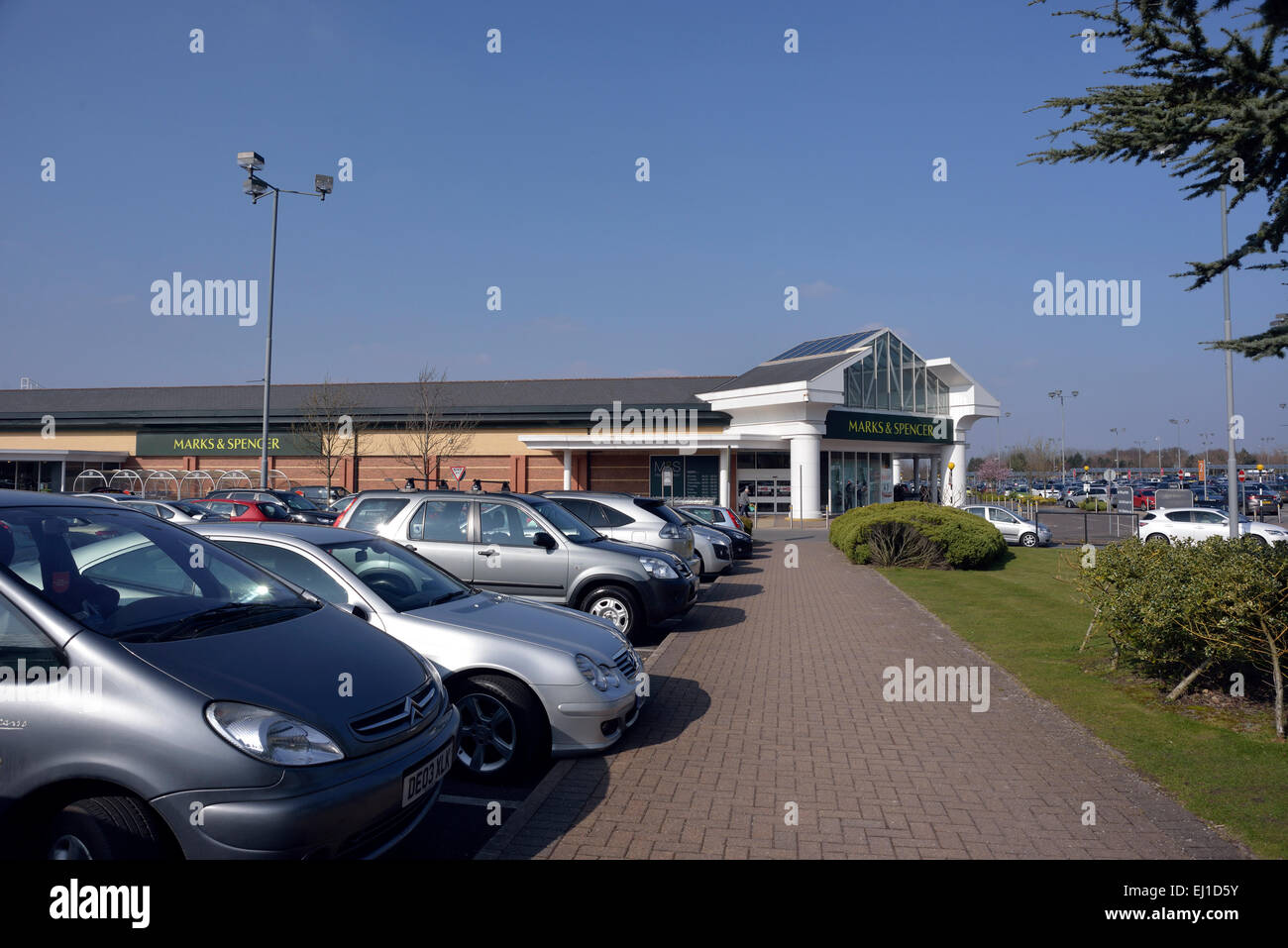 car parking at handforth dean shopping centre Stock Photo