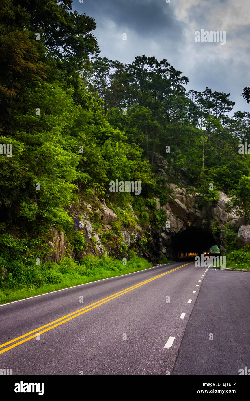 Marys rock tunnel hires stock photography and images Alamy