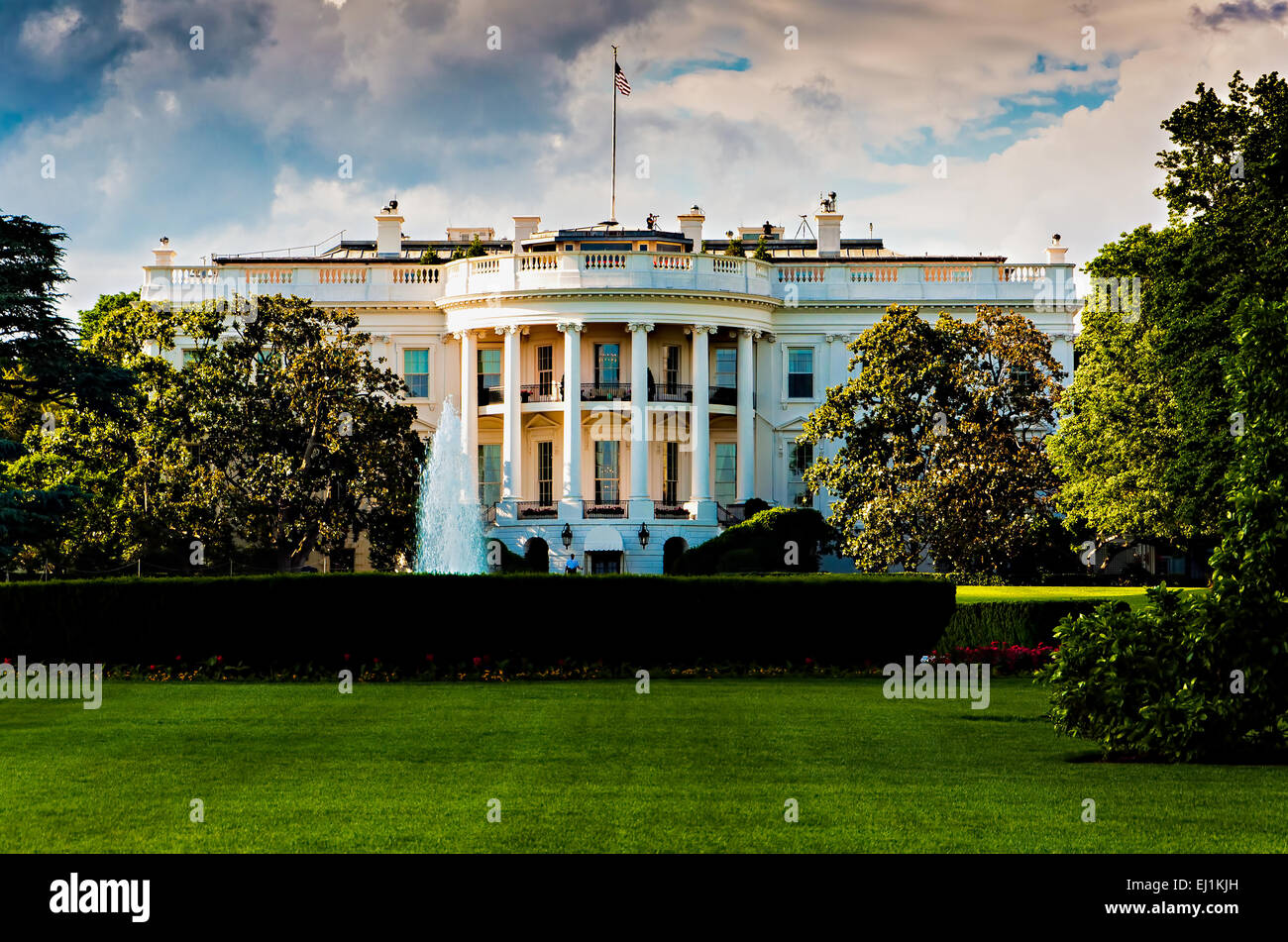 Washington dc skyline white house hi-res stock photography and images ...